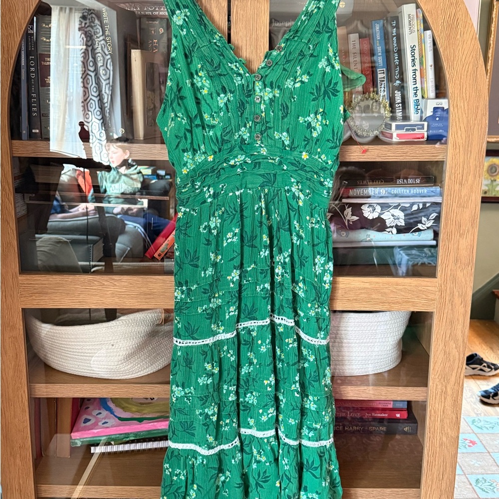 Laura Ashley Green Floral Tiered V-Neck Dress